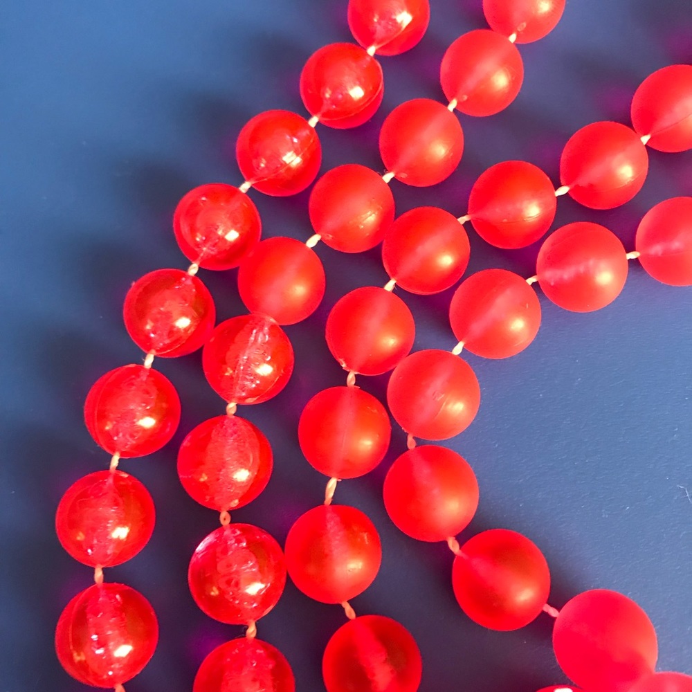 Hot pink acrylic beaded necklace
